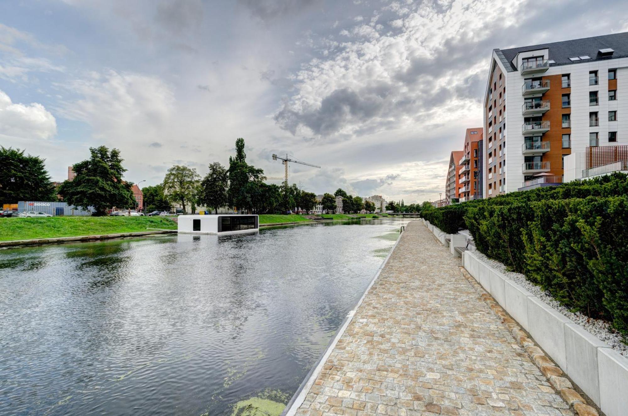 Dom Na Wodzie - Flohotel Gdansk Dış mekan fotoğraf