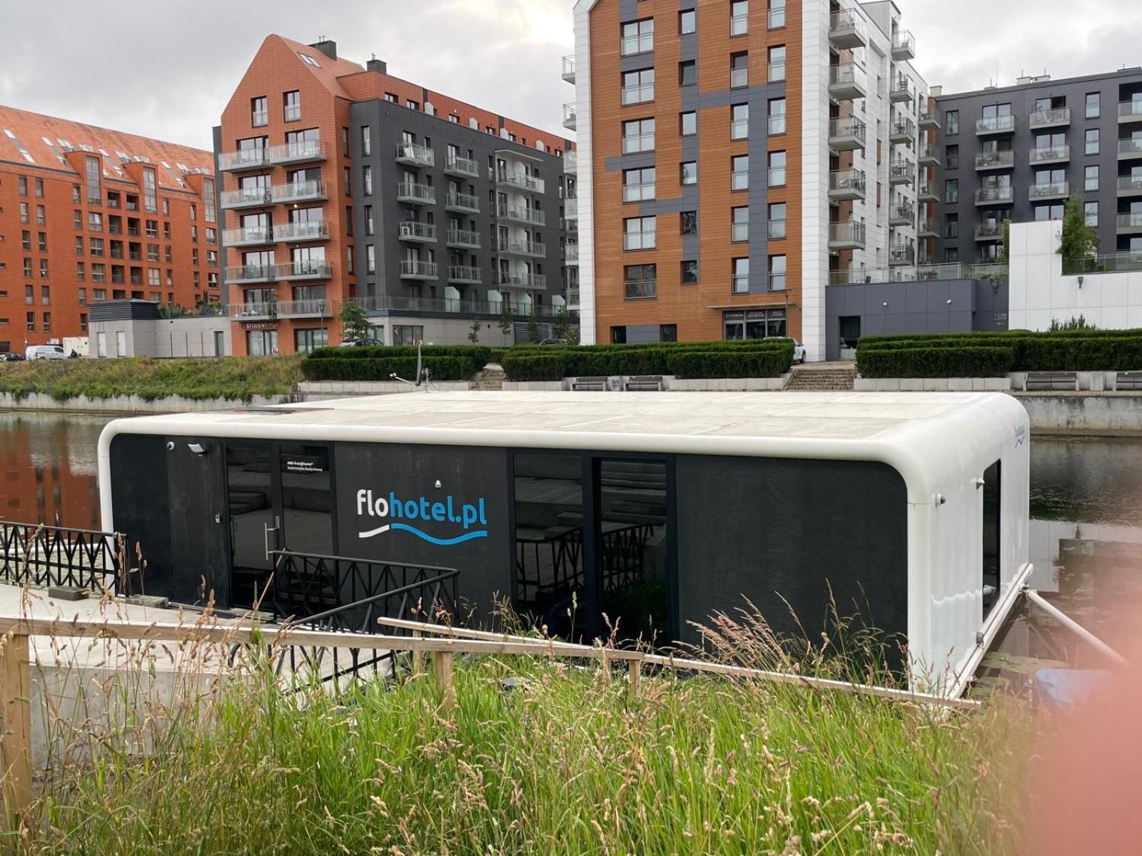 Dom Na Wodzie - Flohotel Gdansk Dış mekan fotoğraf