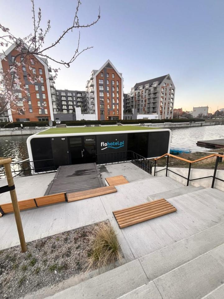 Dom Na Wodzie - Flohotel Gdansk Dış mekan fotoğraf