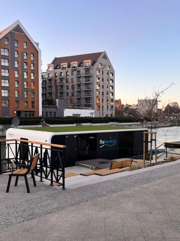 Dom Na Wodzie - Flohotel Gdansk Dış mekan fotoğraf